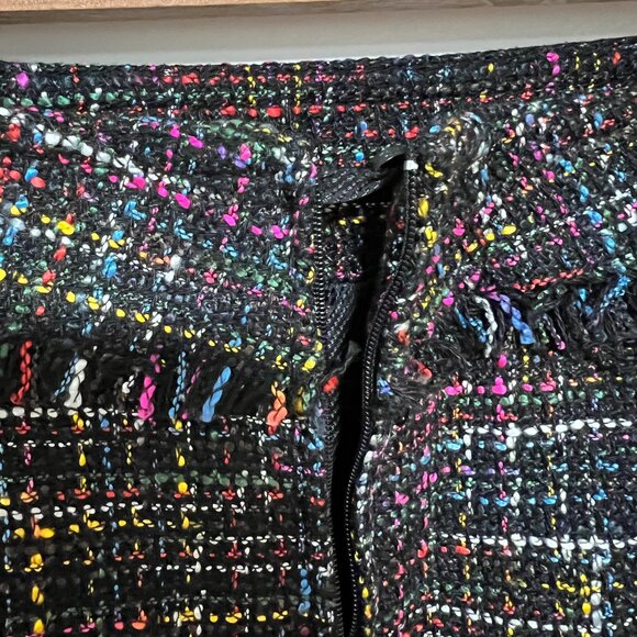 H&M multicolor on black tweed mini skirt, size 8 (medium) - Picture 4 of 5